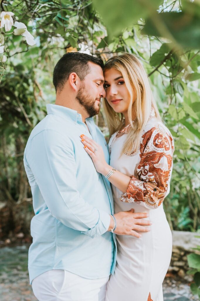 ENGAGEMENT PHOTOSHOOT AT ALTOS DE CHAVON 6
